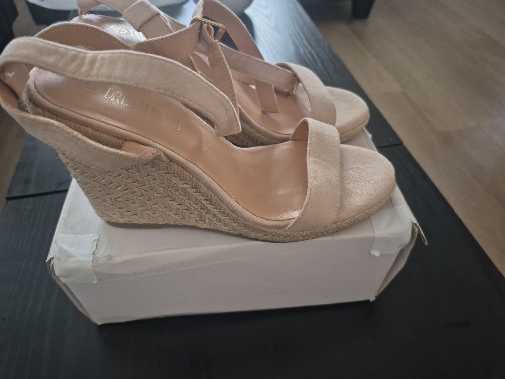 NUDE SUEDE SIZE 9 "NEW"