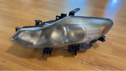 2012 Nissan Murano Driver Side LH Headlight Assembly OEM - US Auto