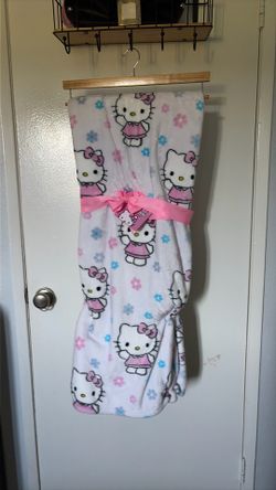 Hello Kitty blanket
