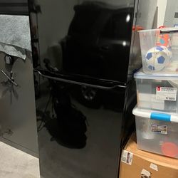 Frigidaire Garage Rated Fridge with Freezer