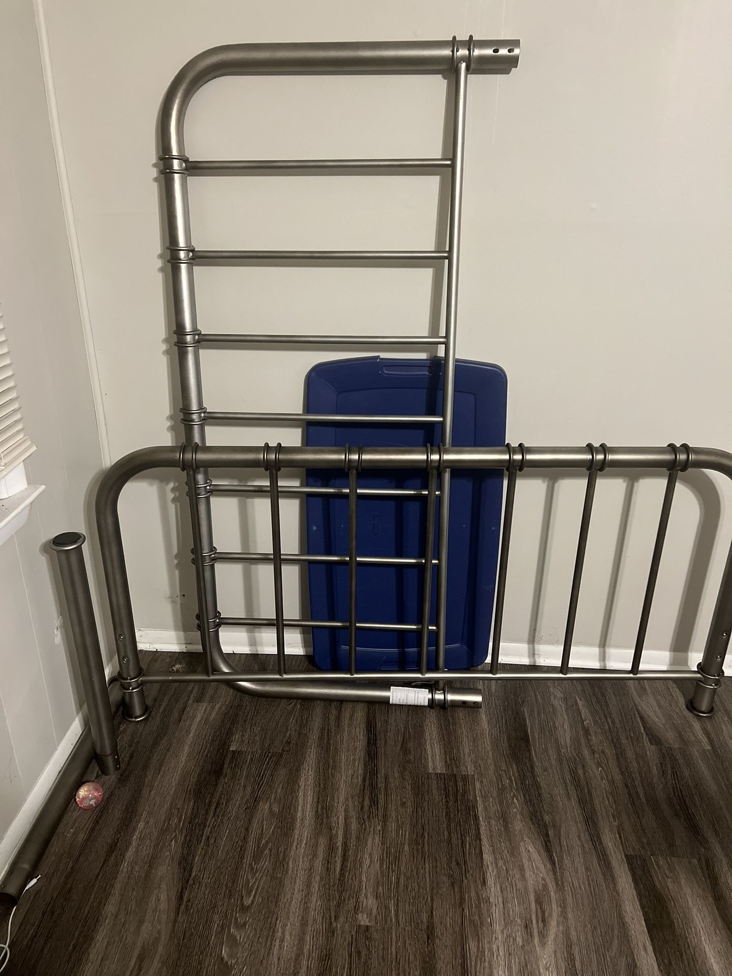 Full Size Bed Post