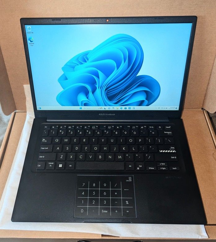 Brand New ASUS Vivobook 14" Laptop Intel Core i3-1215U 8GB RAM  128GB SSD