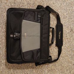 17" TARGUS BLACK LAPTOO BAG
