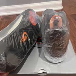 Retro Jordan 4 x Undefeated SP 2025