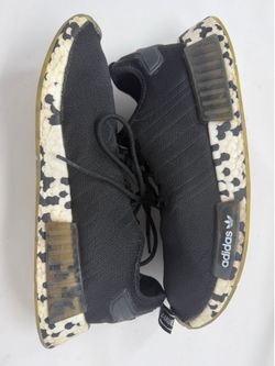 Size 11.5 men Adidas NMD R1 Black COLORSPLASH Camo Running shoes