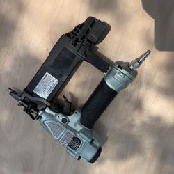 18 Gauge Hitachi Finish Nailer 