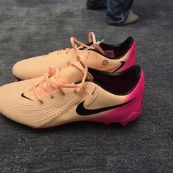 Nike Phantom GX II Academy Firm/Multi Ground Soccer Cleats - Prism Pack (SU25)