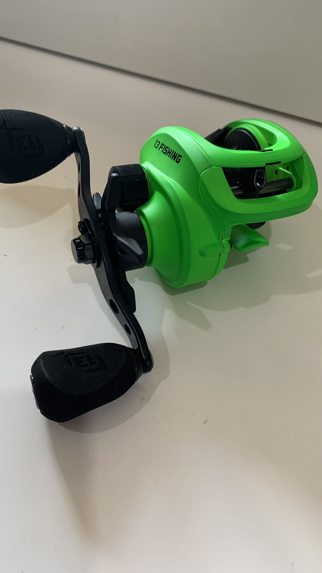 13 Fishing Inception Sport Z RH Baitcast Reel