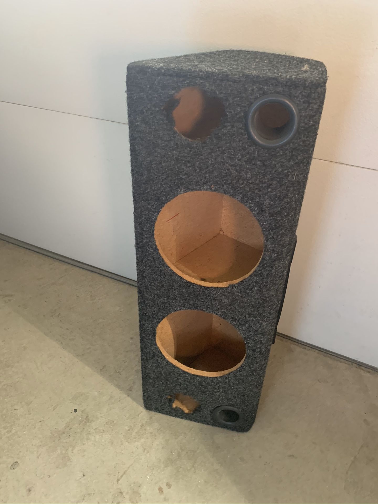 Speaker box 9-10