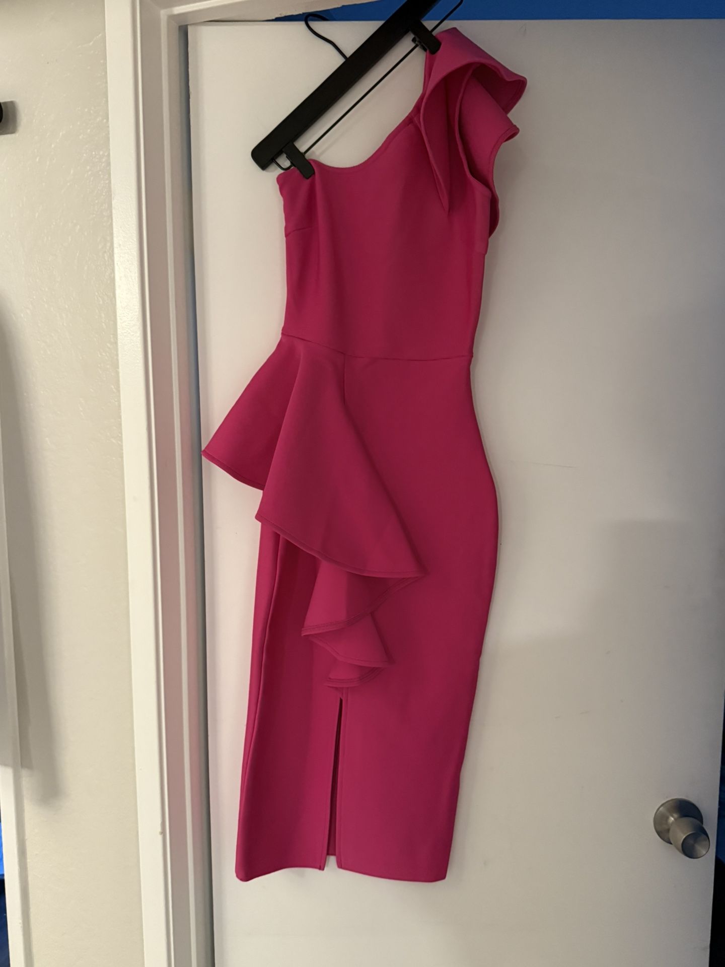 Women’s dress small