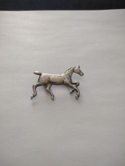 Vintage Sterling Silver Trotting Horse Pin