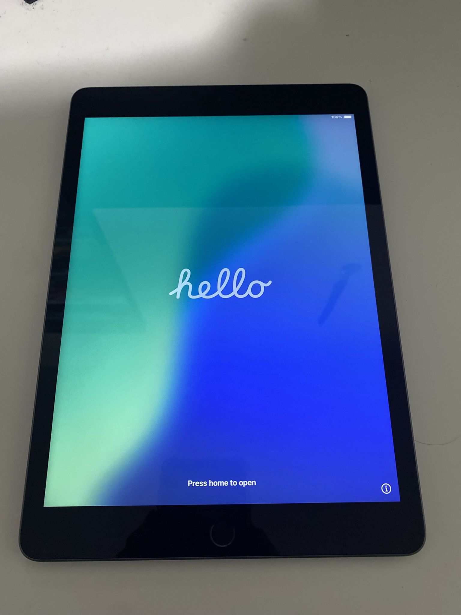 iPad 9th Gen - 256GB - Excellent Condition - iCloud Unlocked