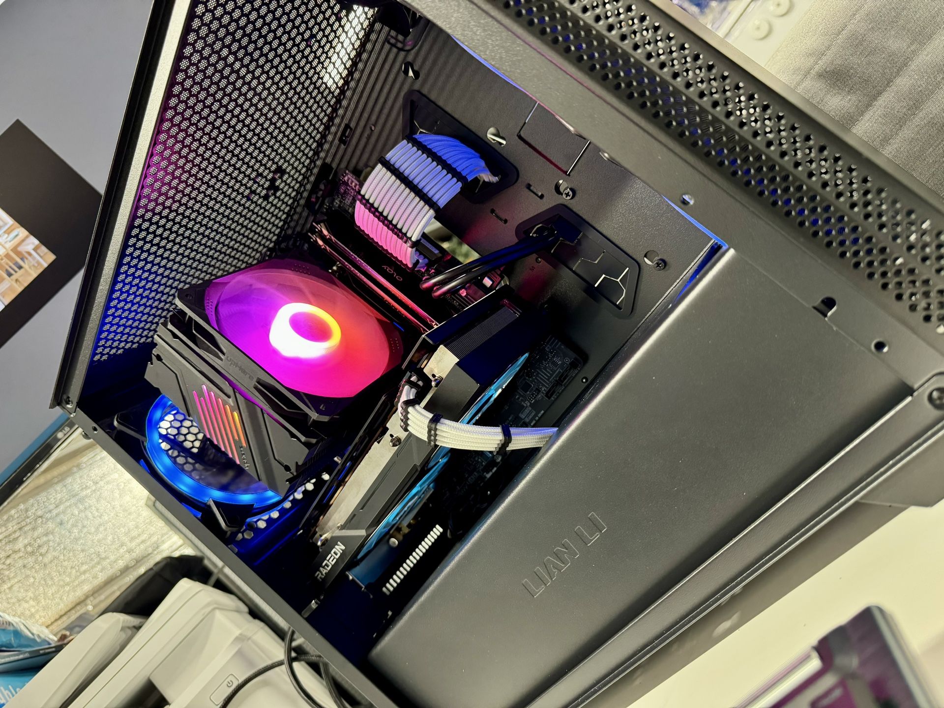 ENTRY-MID LEVEL GAMING PC: i3-10100. RX6600