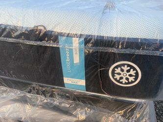 King Tempurpedic Luxe Breeze Soft Mattress 