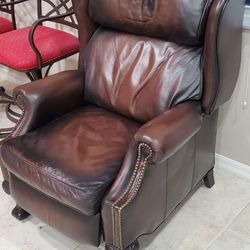 Bernhadt Recliner & Barstools 