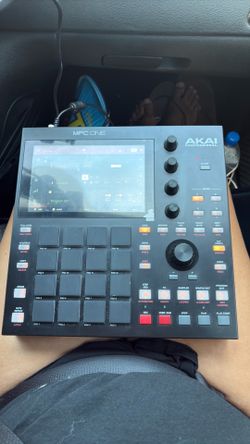 Akai MPC one professional