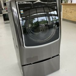 REDUCED-LG MEGA Washer-5.8 cu.ft-OPEN BOX