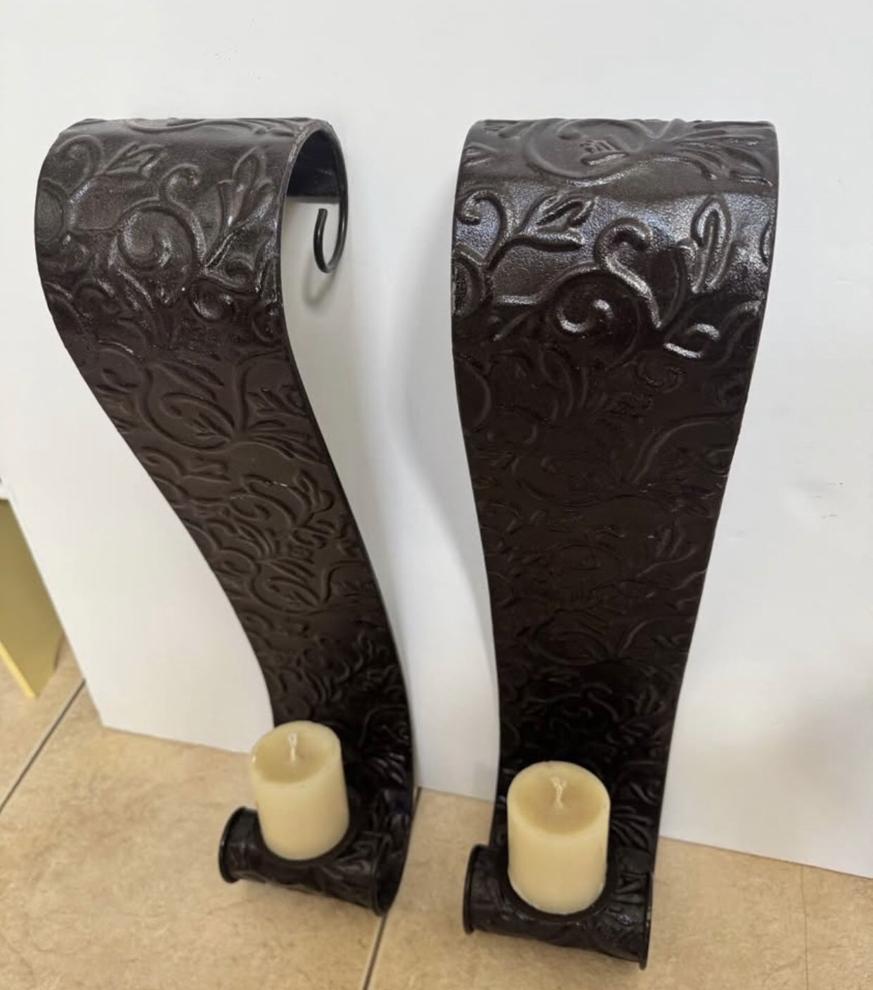 Metal Wall Candle Sconces Scrolled Design Set of 2 with Candles