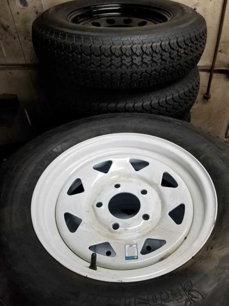 5 lug trailer wheel tire assembly st205/75r15