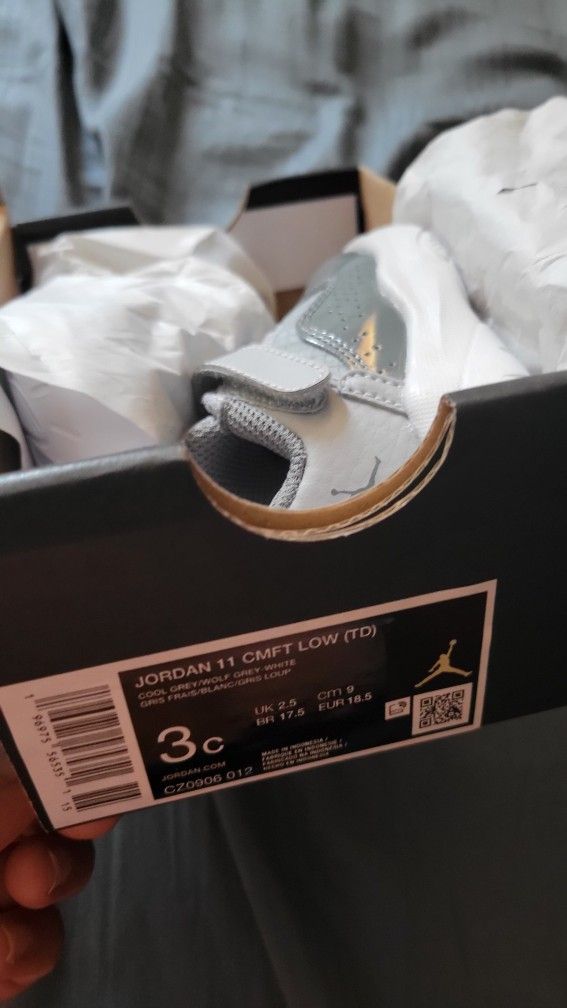 Jordan 11