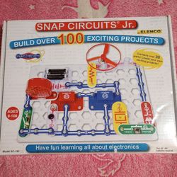 Electronic Snap Circuits Over 100 Projects Elenco