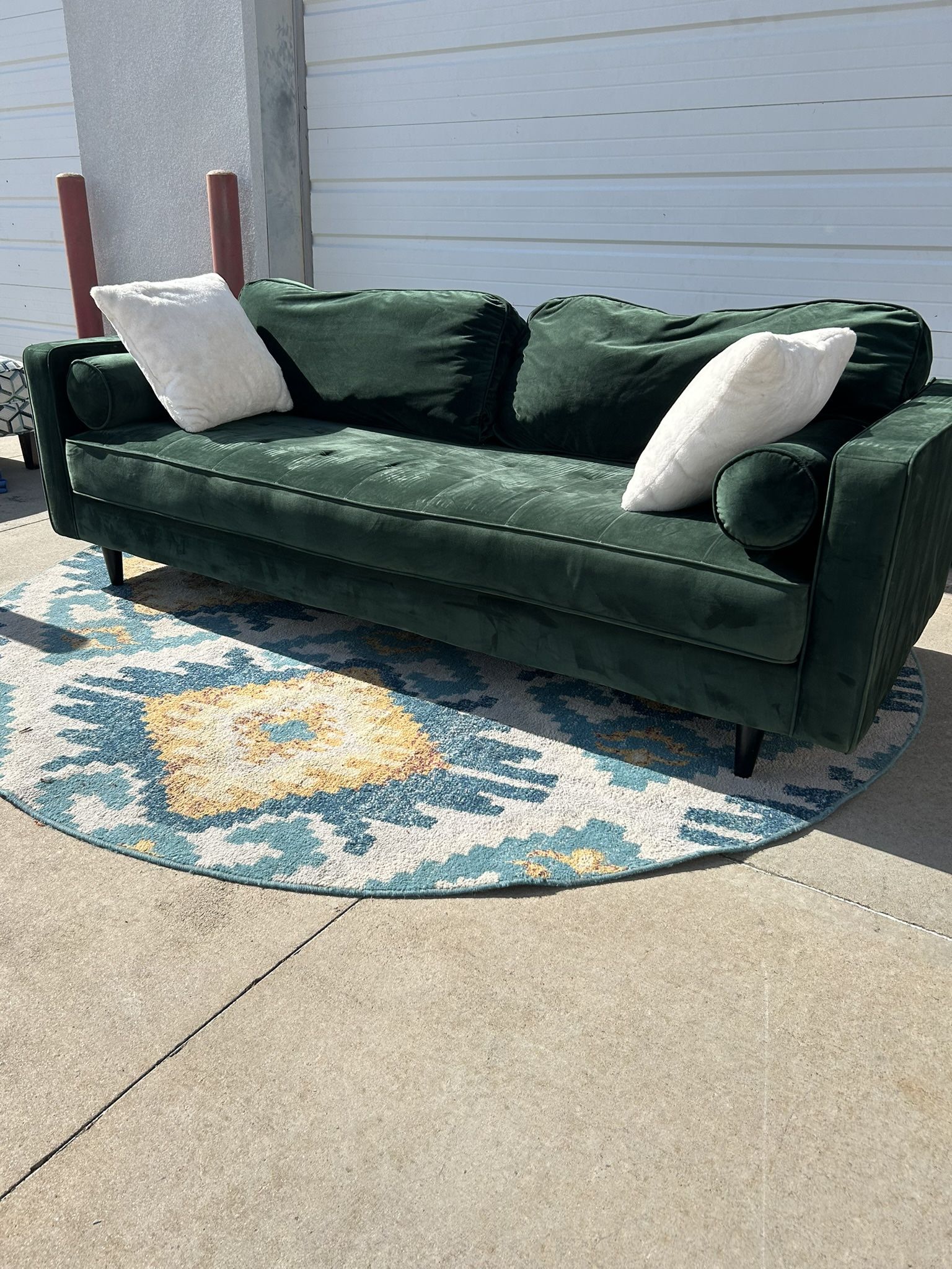 Green Couch (Free Delivery)