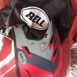 BELL HELMET
