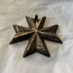 Decorative Sterling Silver Reed and Barton Christmas Ornament. 1977.