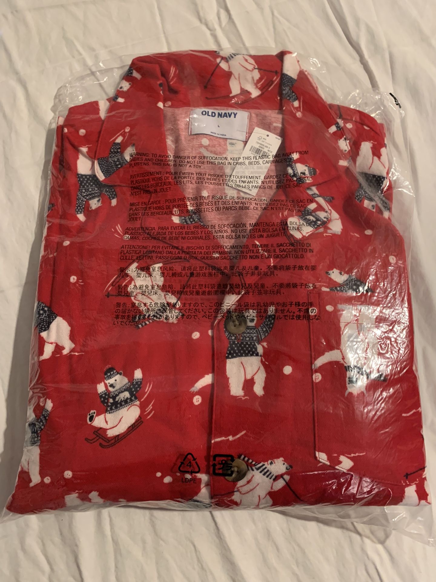 Brand New Old Navy Men’s Flannel Polar Bear Pajama ( Size Large)