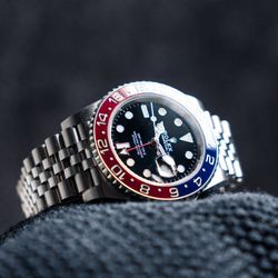 2023 Rolex GMT-Master II "Pepsi" 126710BLRO 40mm Stainless Steel Red/Blue Ceramic Bezel Jubilee