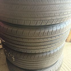 Tire 215-65r17 Goodyear
