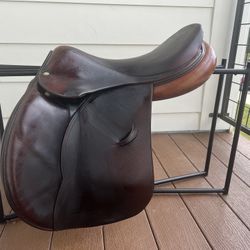 Devoucoux Oldara Saddle 