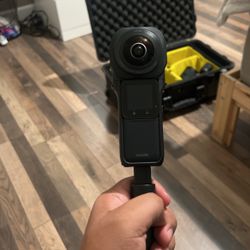 Insta360 One Rs 