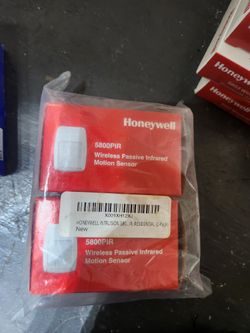 Brand New "2"  Honeywell 5800PIR-RES Wireless PIR, Pet Immune Motion Sensor