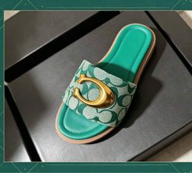 Women’s sandal