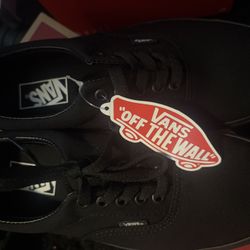 Women’s Vans 9