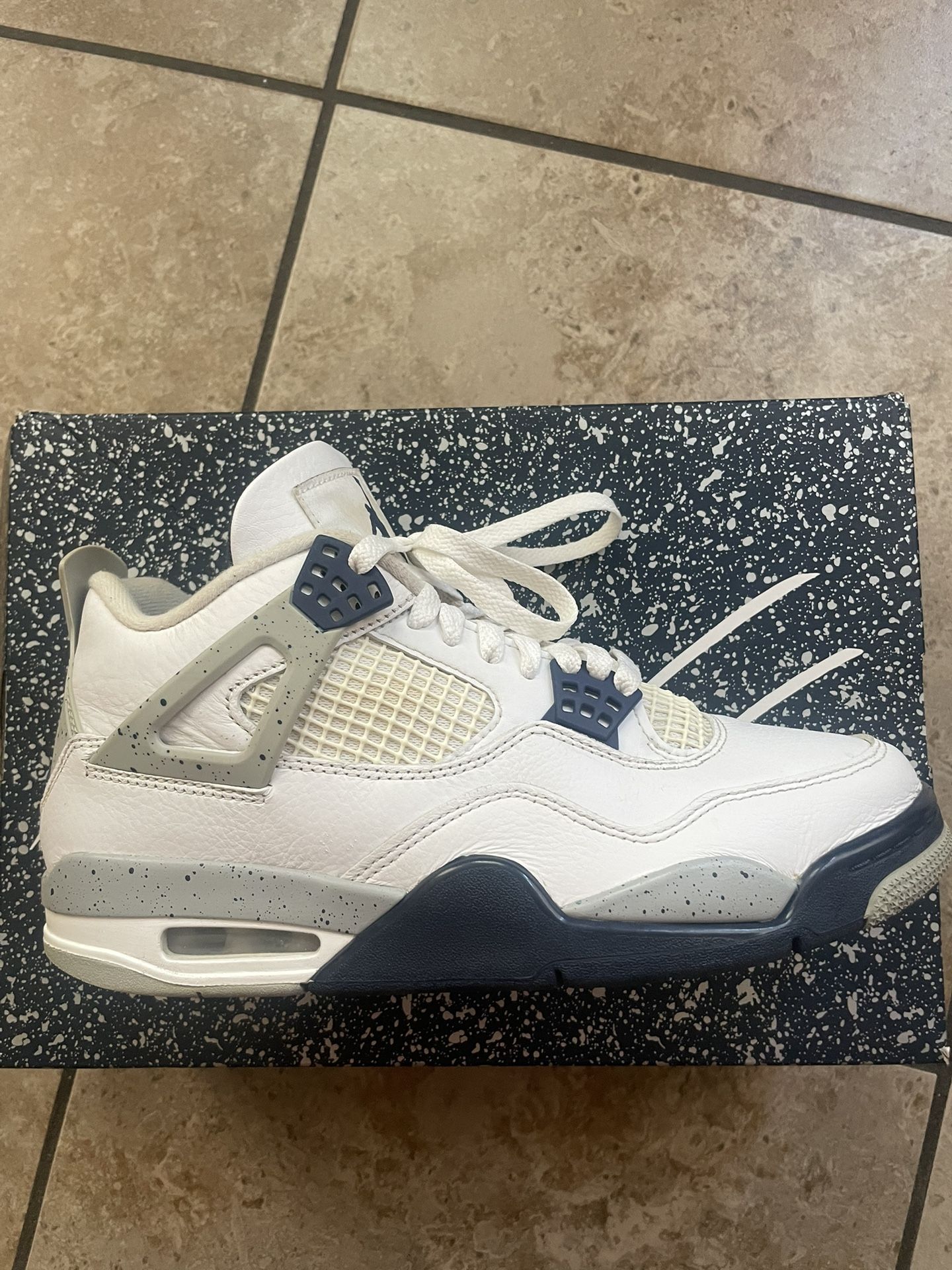 Jordan 4 retro