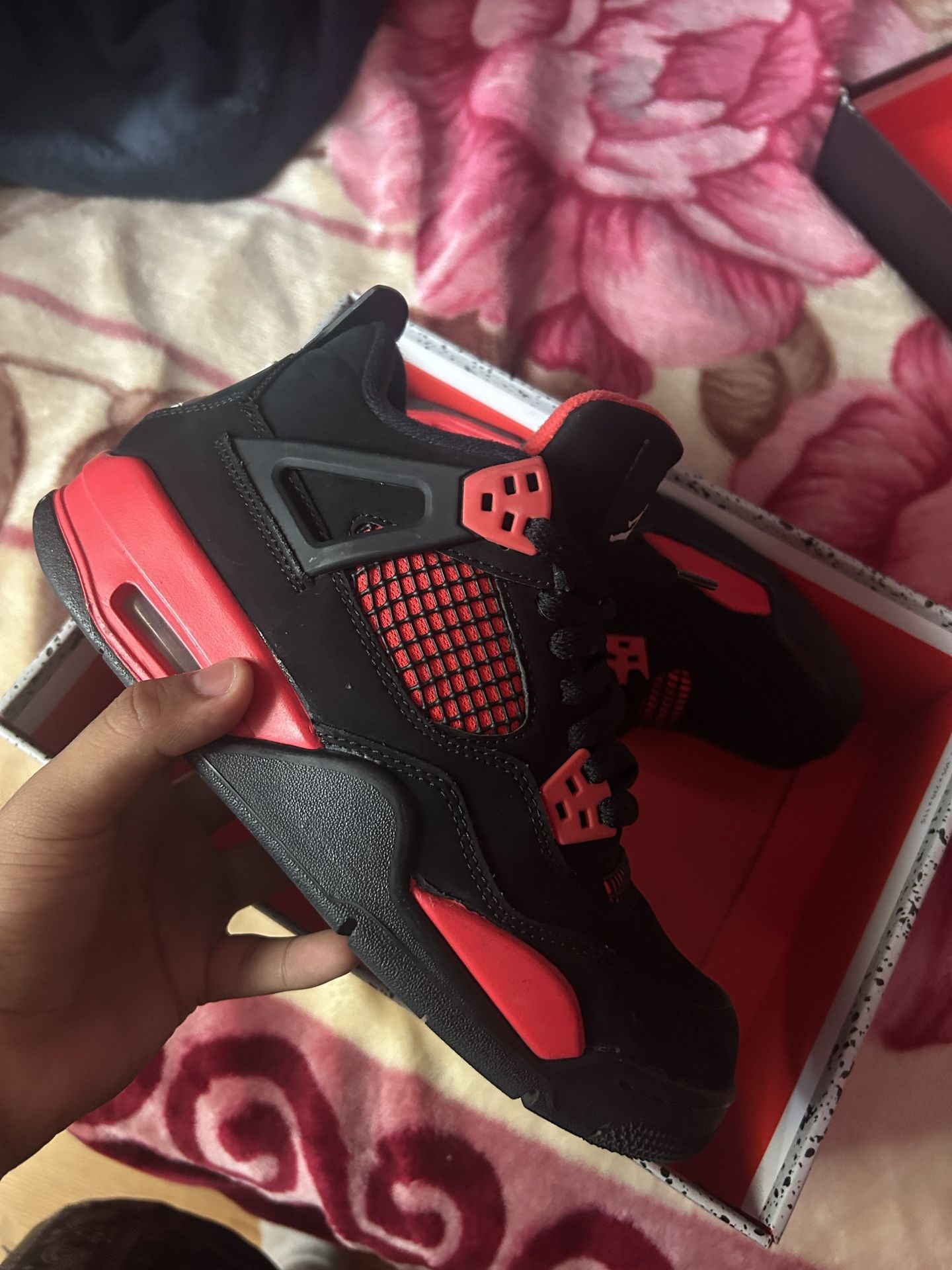 Jordan 4 Red Thunder