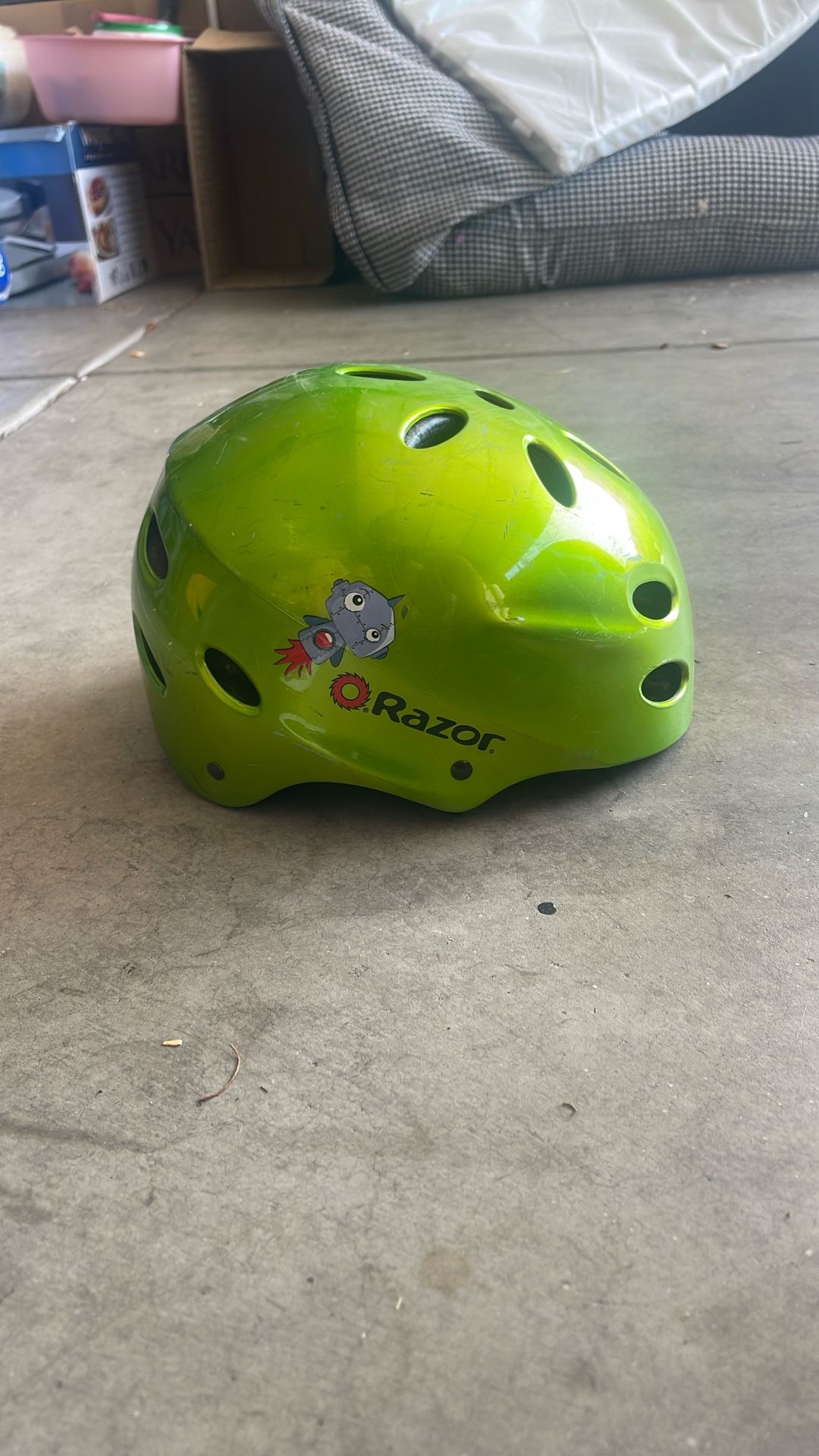 Razor Child’s Small Helmet