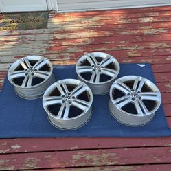 VW Mallory wheels