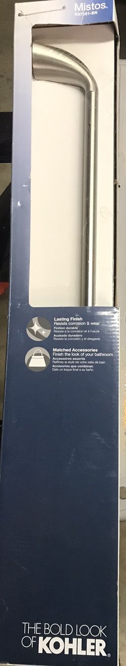Bathroom towel rack