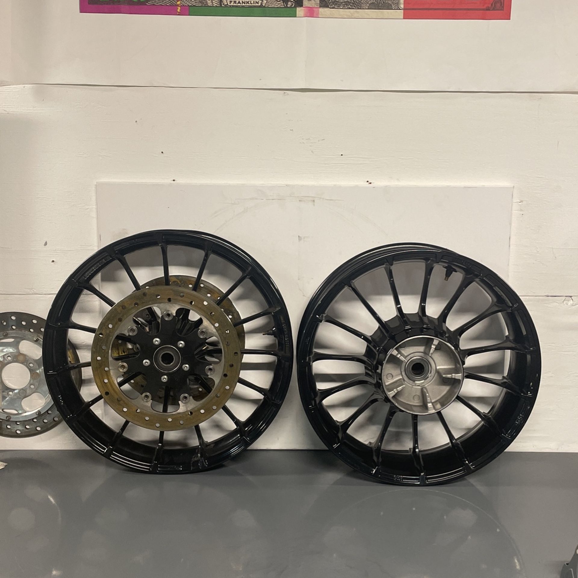 Harley Davidson Touring Turbine Wheels