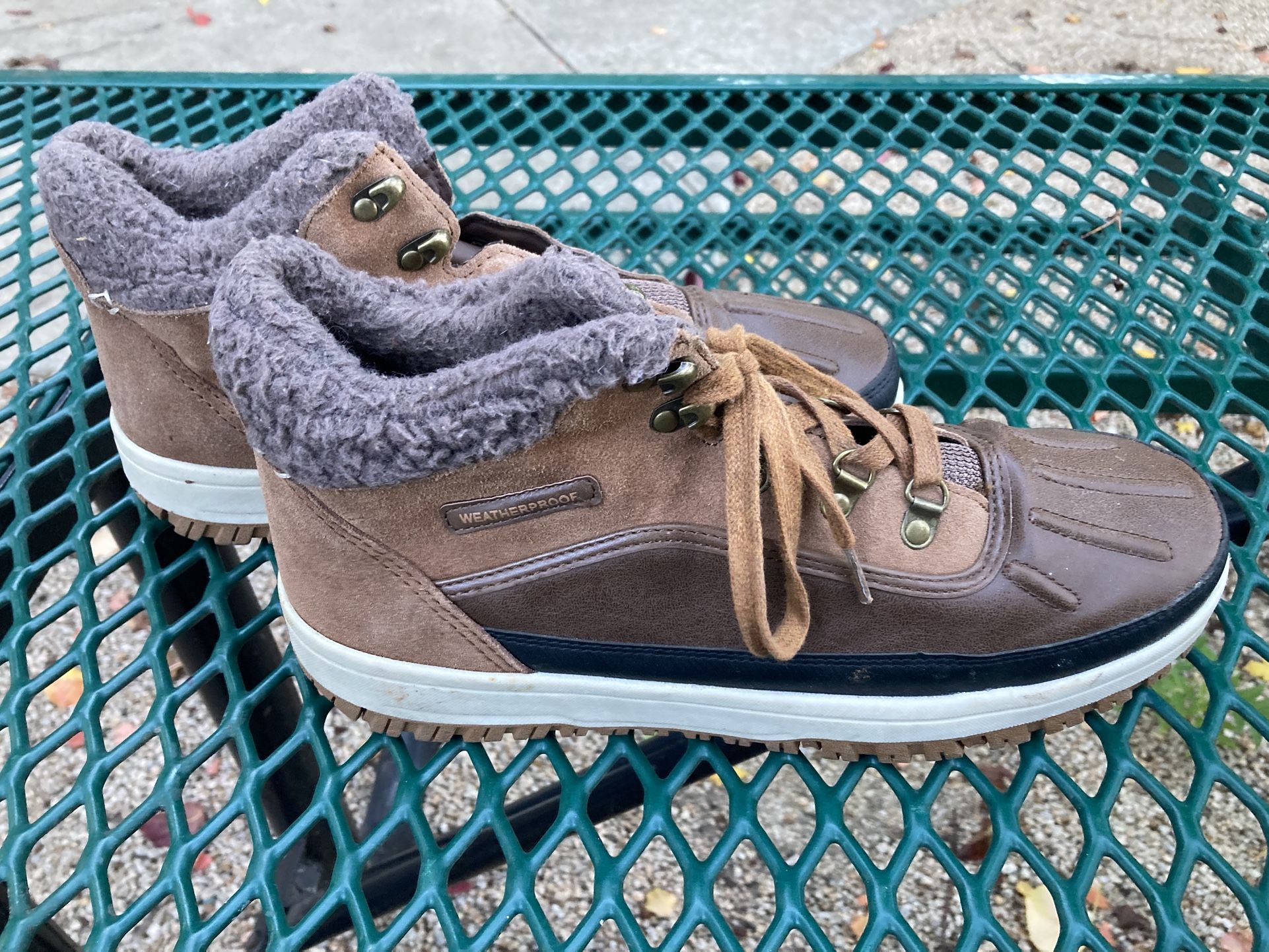 WeatherProof Men’s Boot Size 10