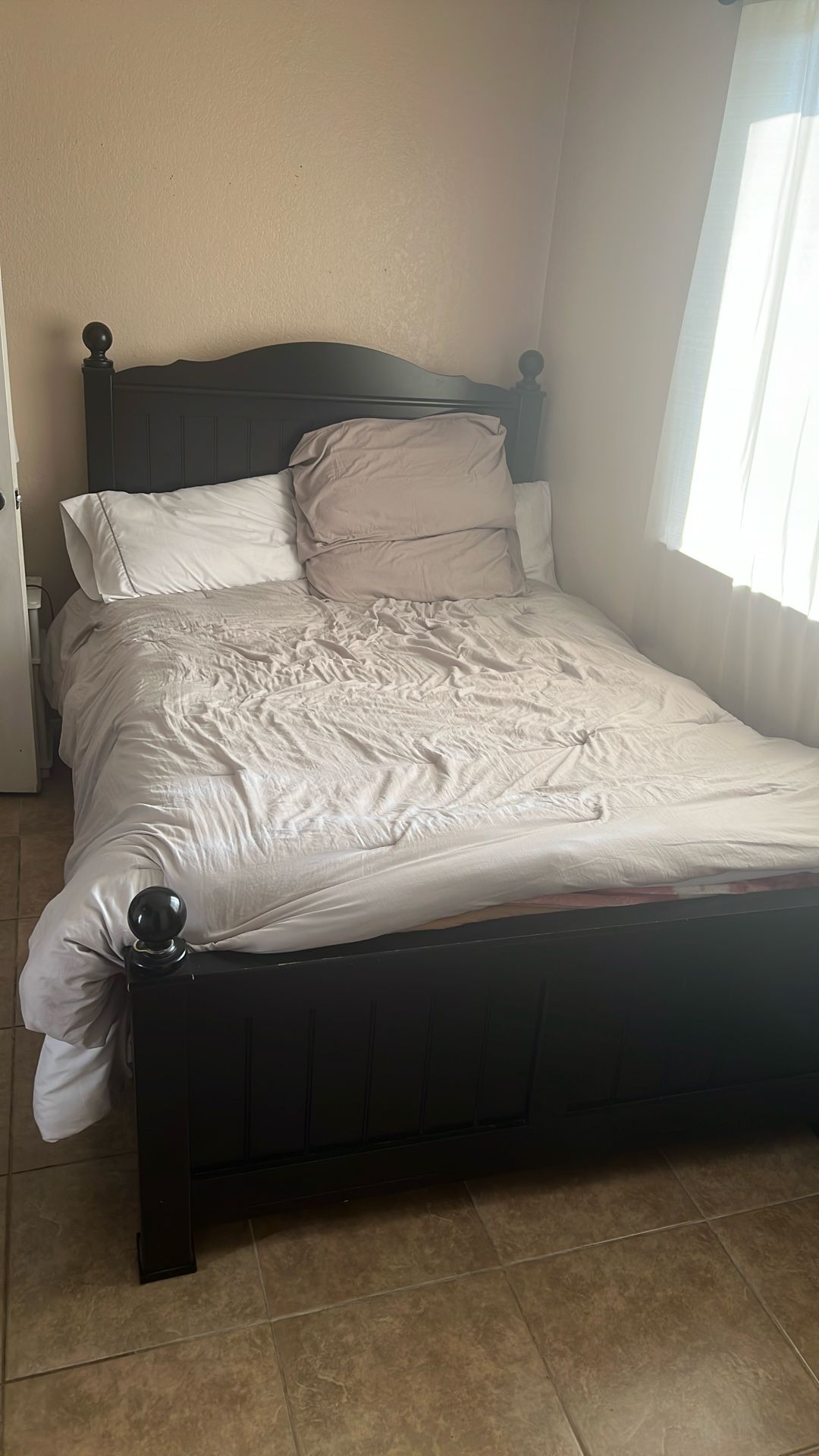 Full Size bed And Headboard Frame