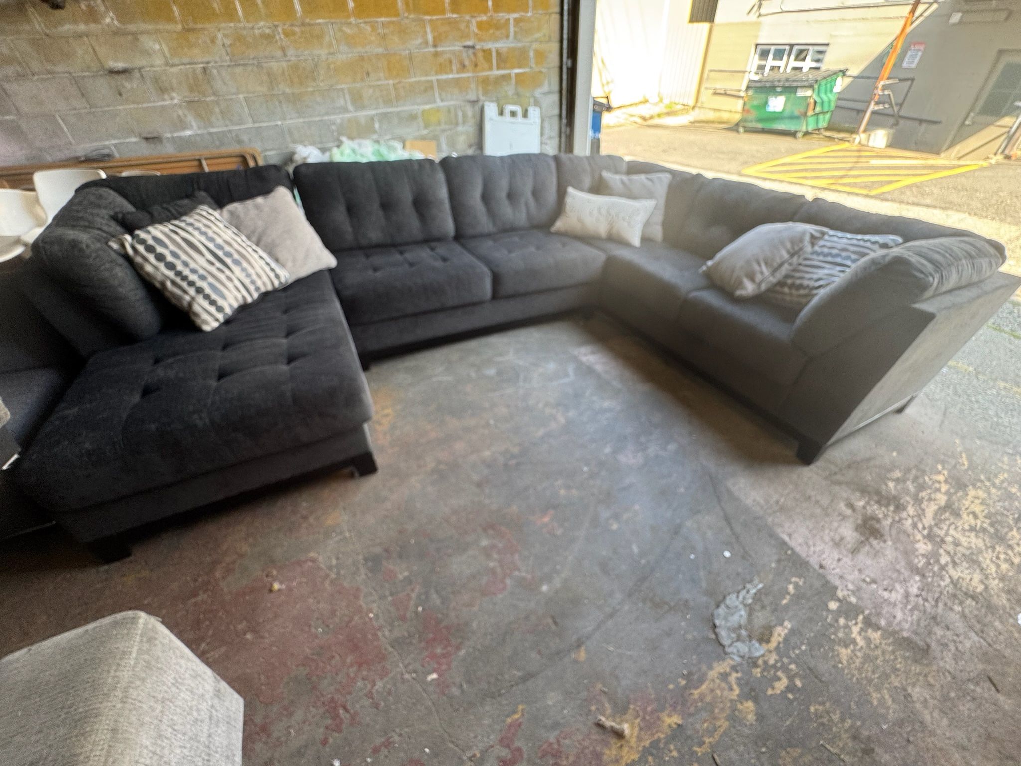 Wrap Around Sectional Couch (WE DELIVER)