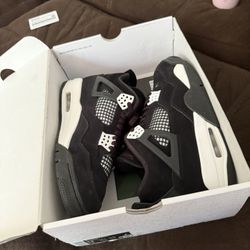 Jordan Retro 4s