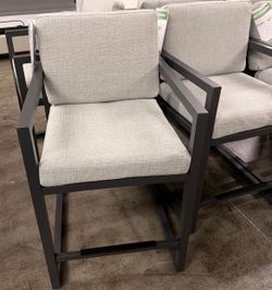 6 Patio chairs  counter Height