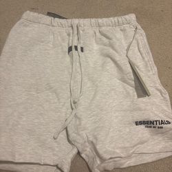 XL essential shorts