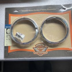 Passing Lamp Trim Ring Pair