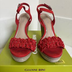 Gainni Bono Wedge Heel